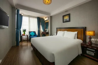 Superior Double or Twin Room with City View — Classic Street Hotel